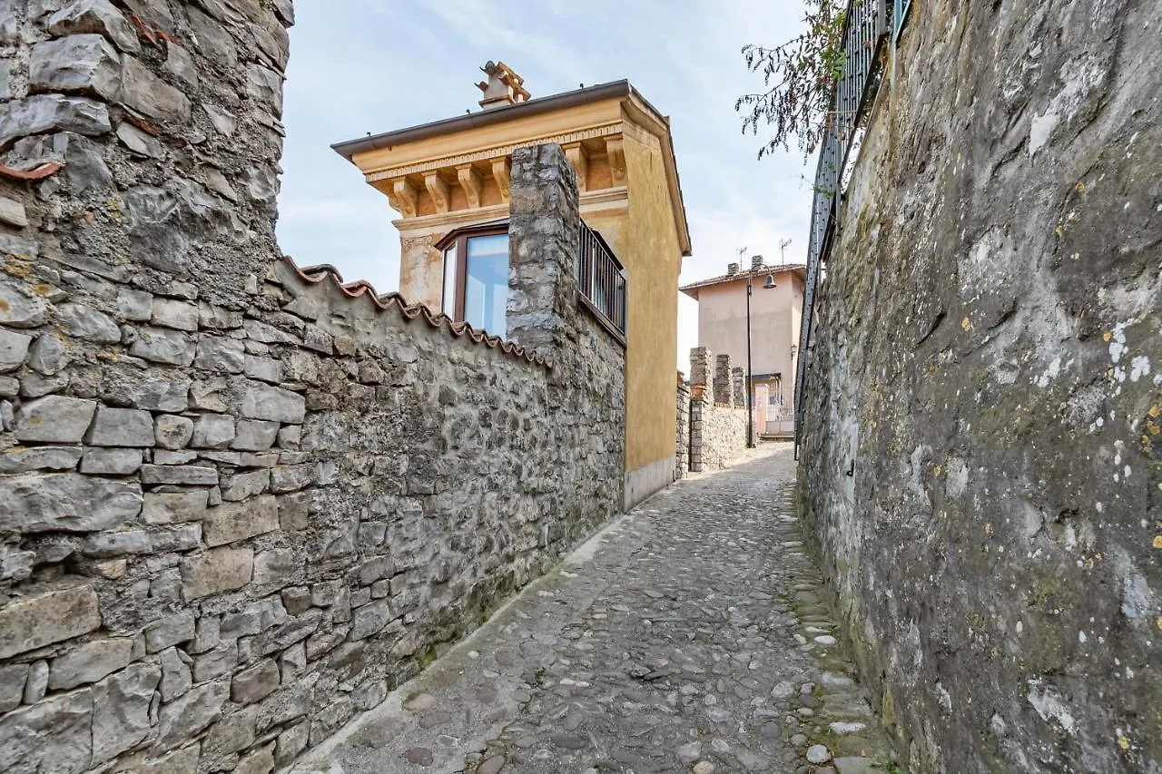 Holiday home Villetta La Colombaia Carzano  Italy